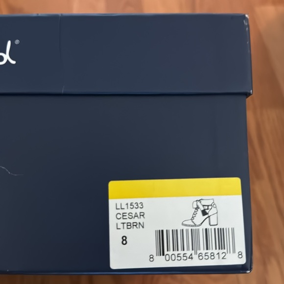 Brown splendid boots size 8. moderately worn - Picture 5 of 5